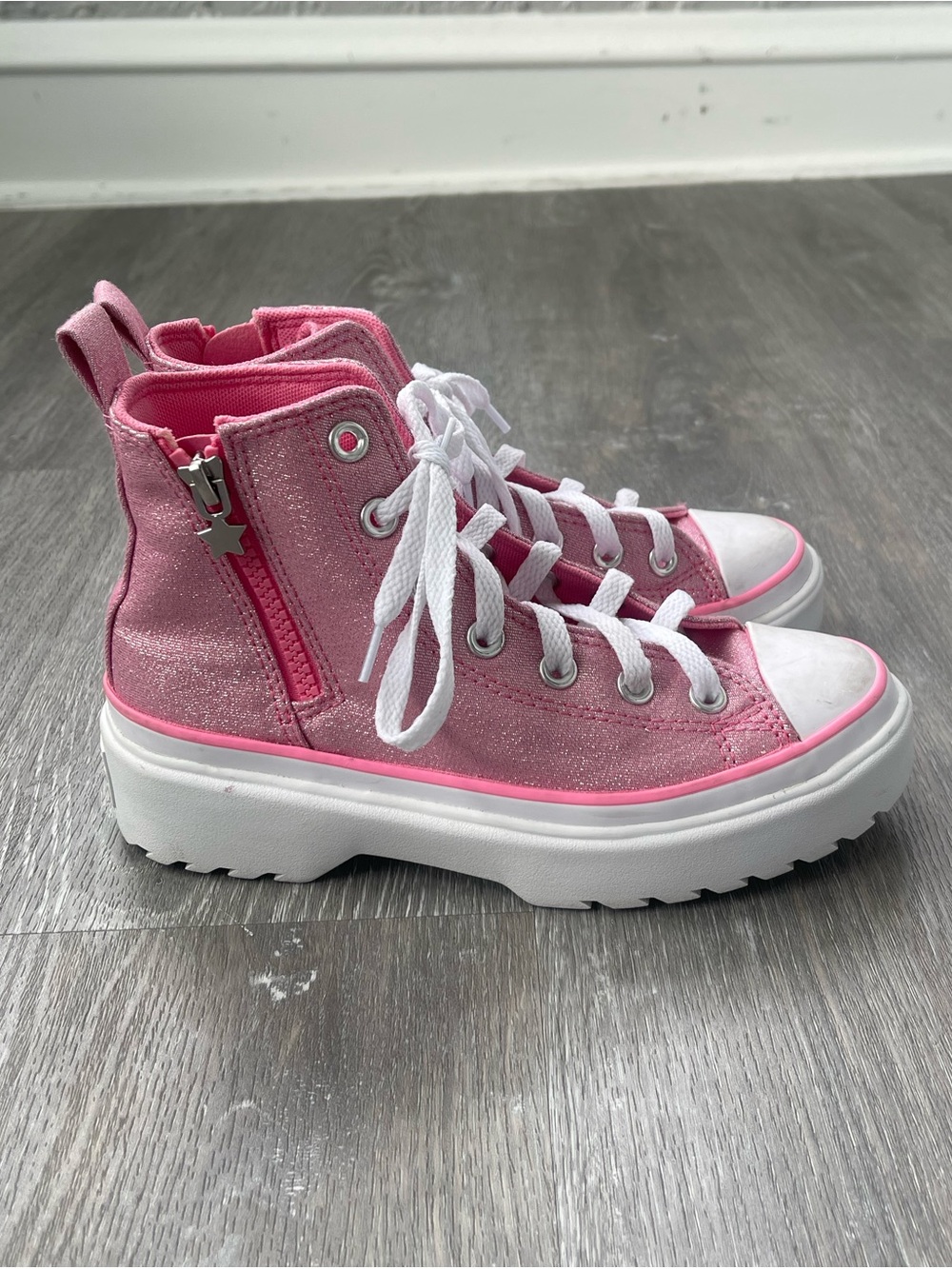 Chuck Taylor All Star Lugged Lift Prism Glitter Platform Sneakers Size 3